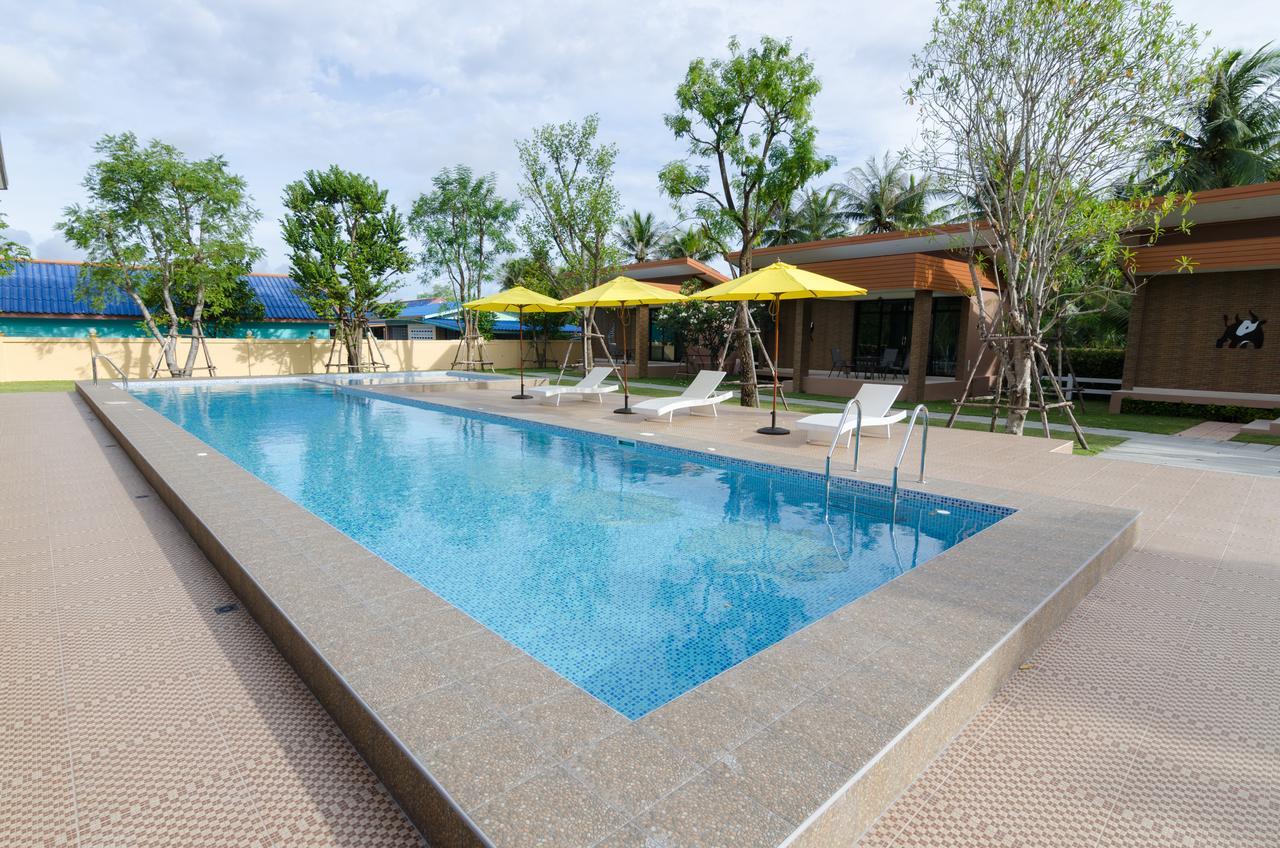 Golf Inn Resort Samut Songkhram Exterior foto