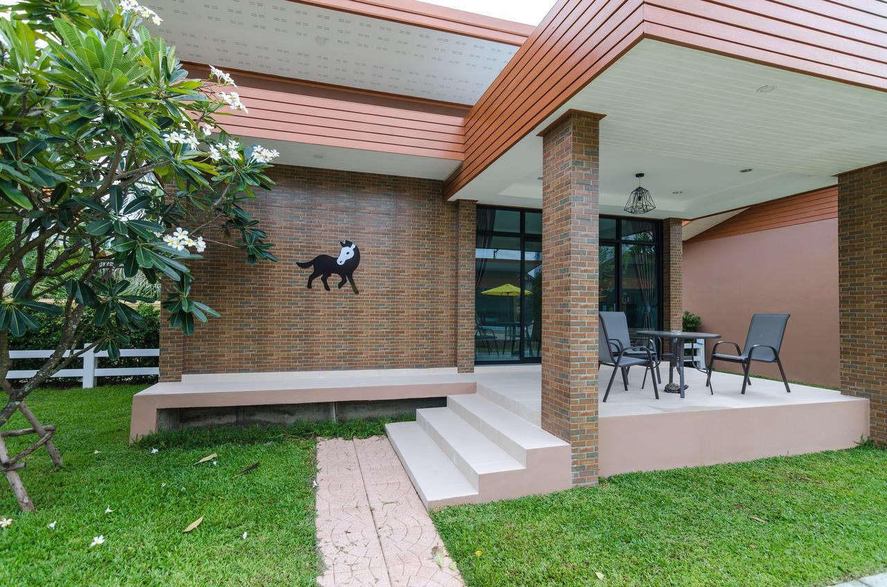 Golf Inn Resort Samut Songkhram Exterior foto